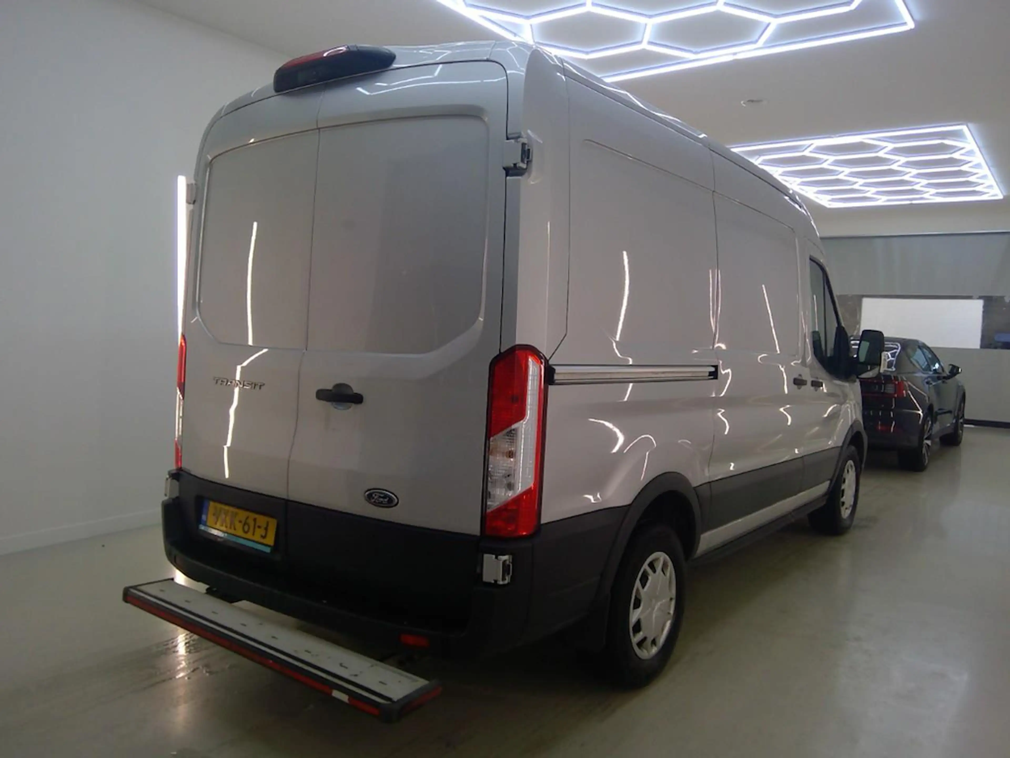 Ford Transit 350 2.0 TDCI 130PK L2H2 Trend MOOIE INRICHTING | A — photo 5