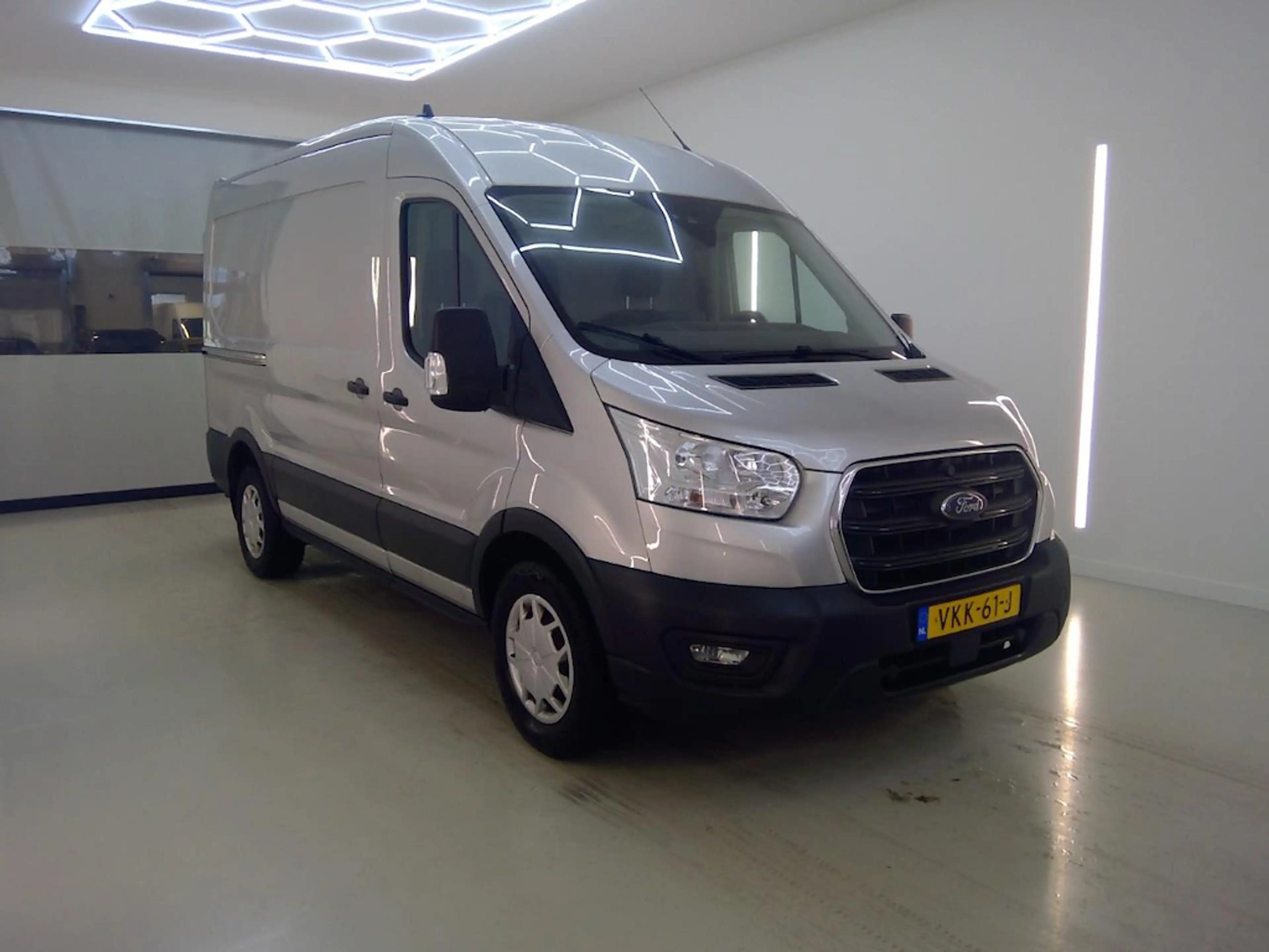 Ford Transit 350 2.0 TDCI 130PK L2H2 Trend MOOIE INRICHTING | A — photo 6