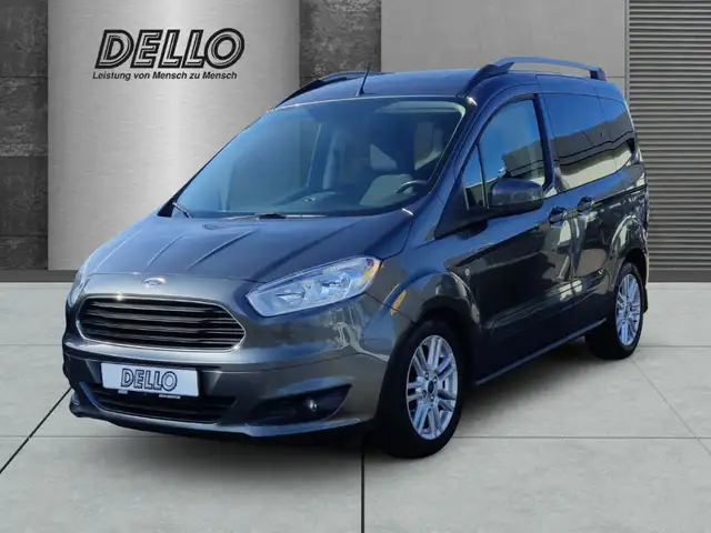 Ford Tourneo Courier Titanium Navi Rückfahrkam. PDC SHZ Beheizb. Fronts