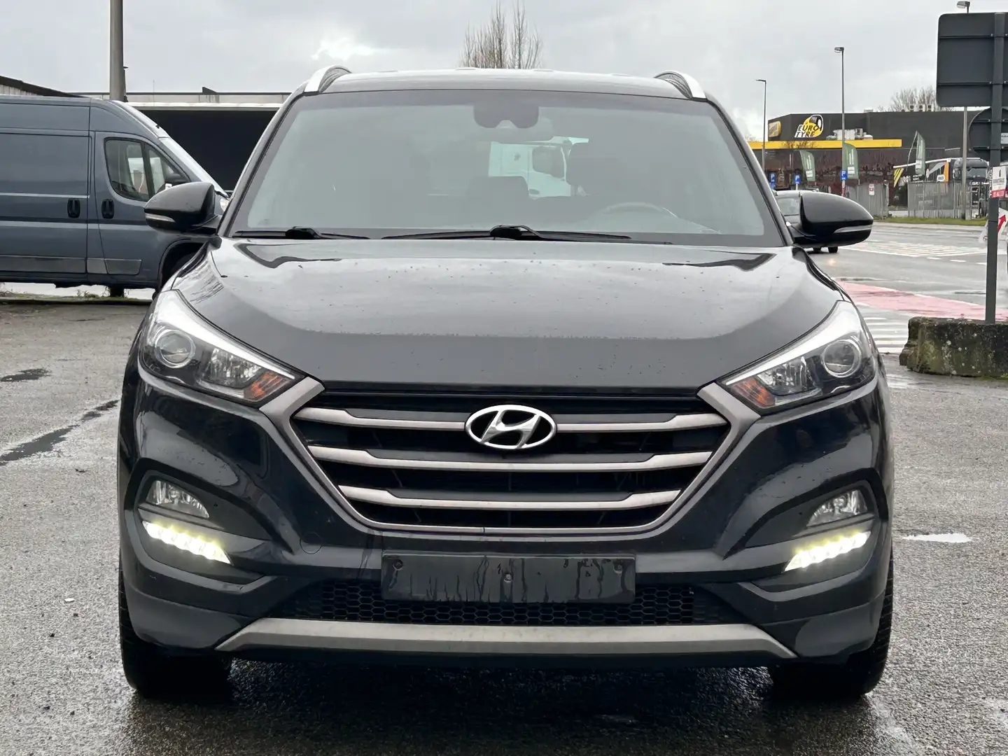 Hyundai TUCSON 1.7CRDI BD Kosmo 4x2 DCT Noir - 2