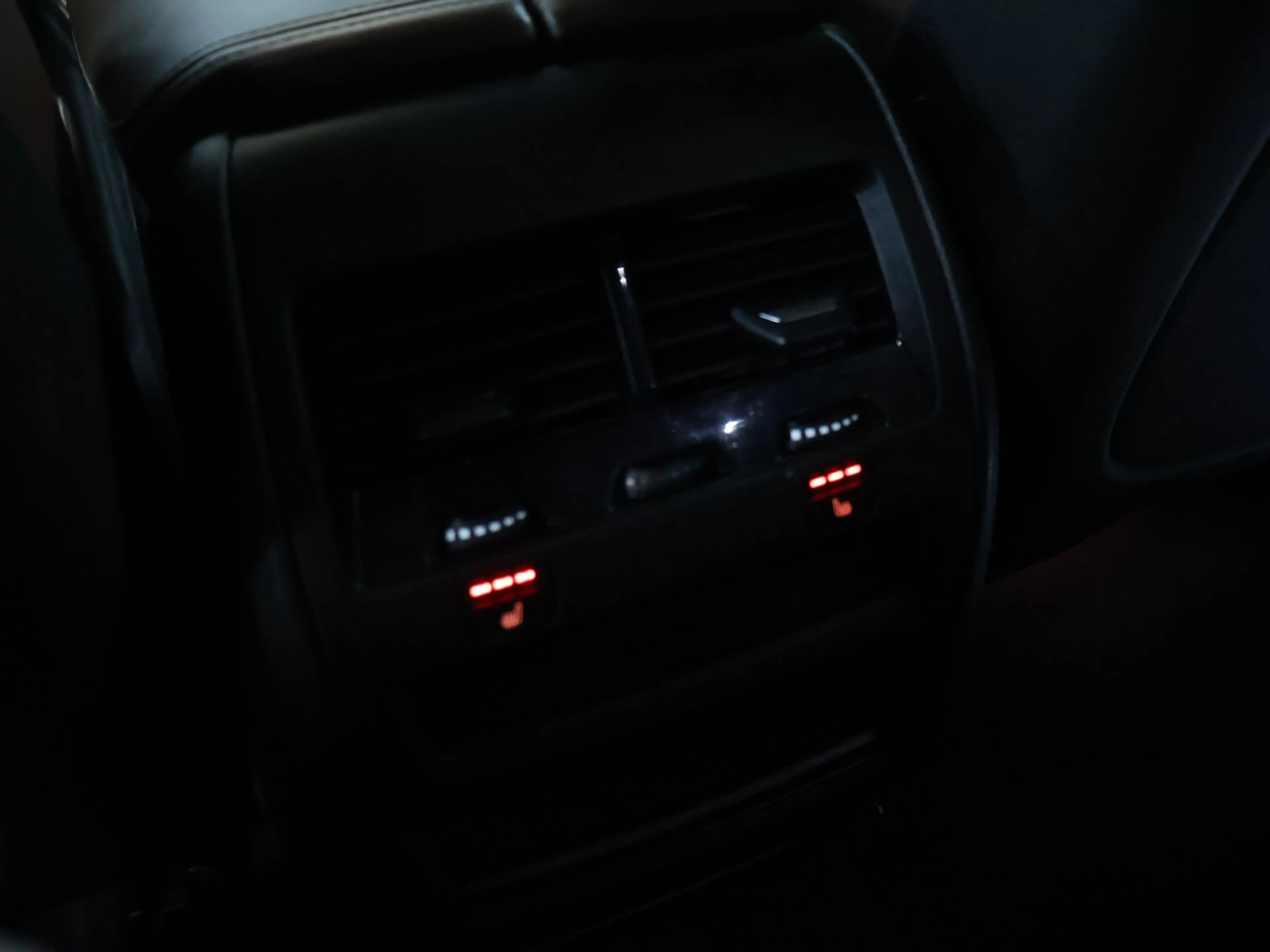 BMW X5 xDrive45e M Sport High Executive [SOH 94%, PANORAM — photo 32