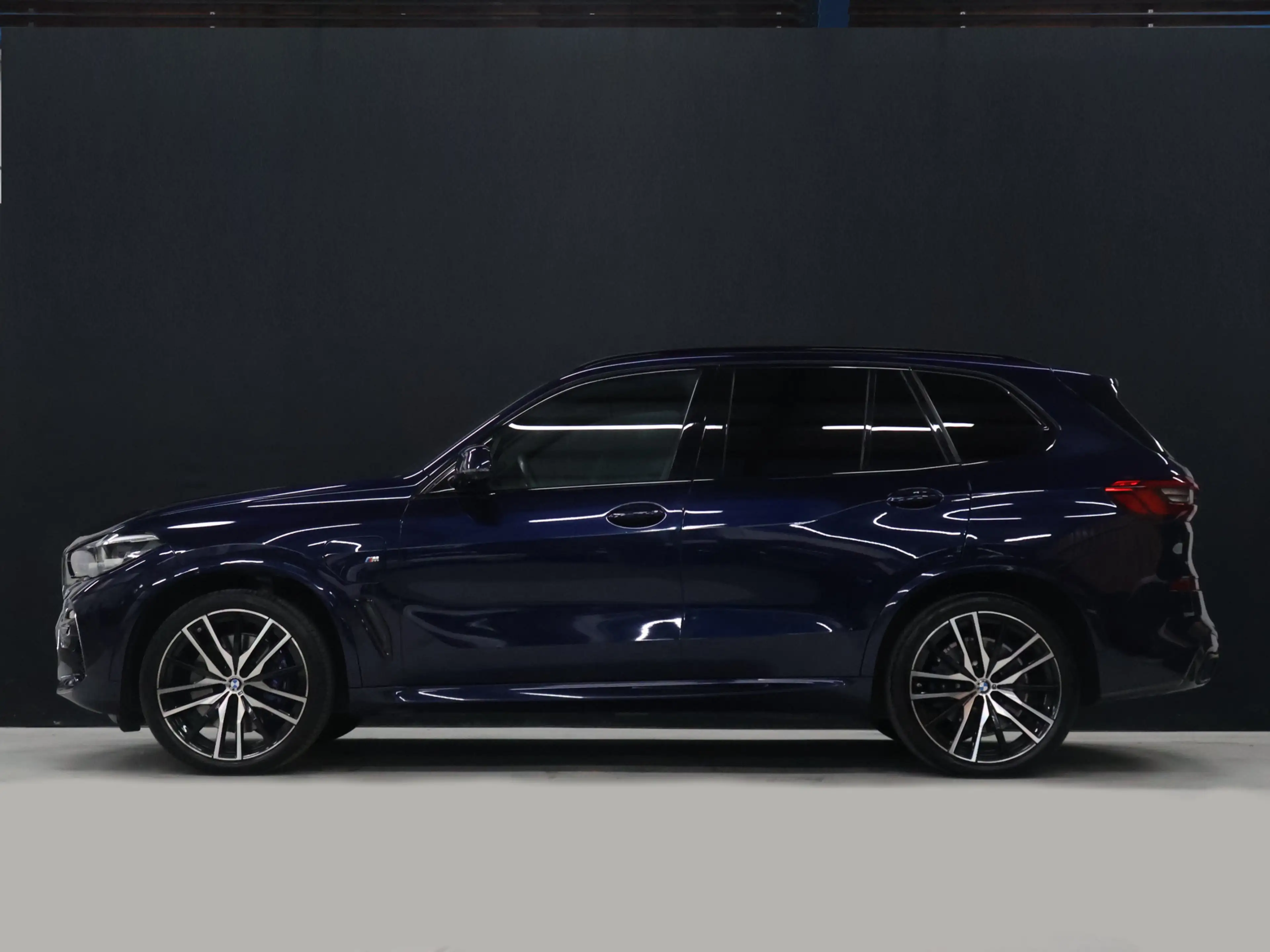 BMW X5 xDrive45e M Sport High Executive [SOH 94%, PANORAM — photo 4