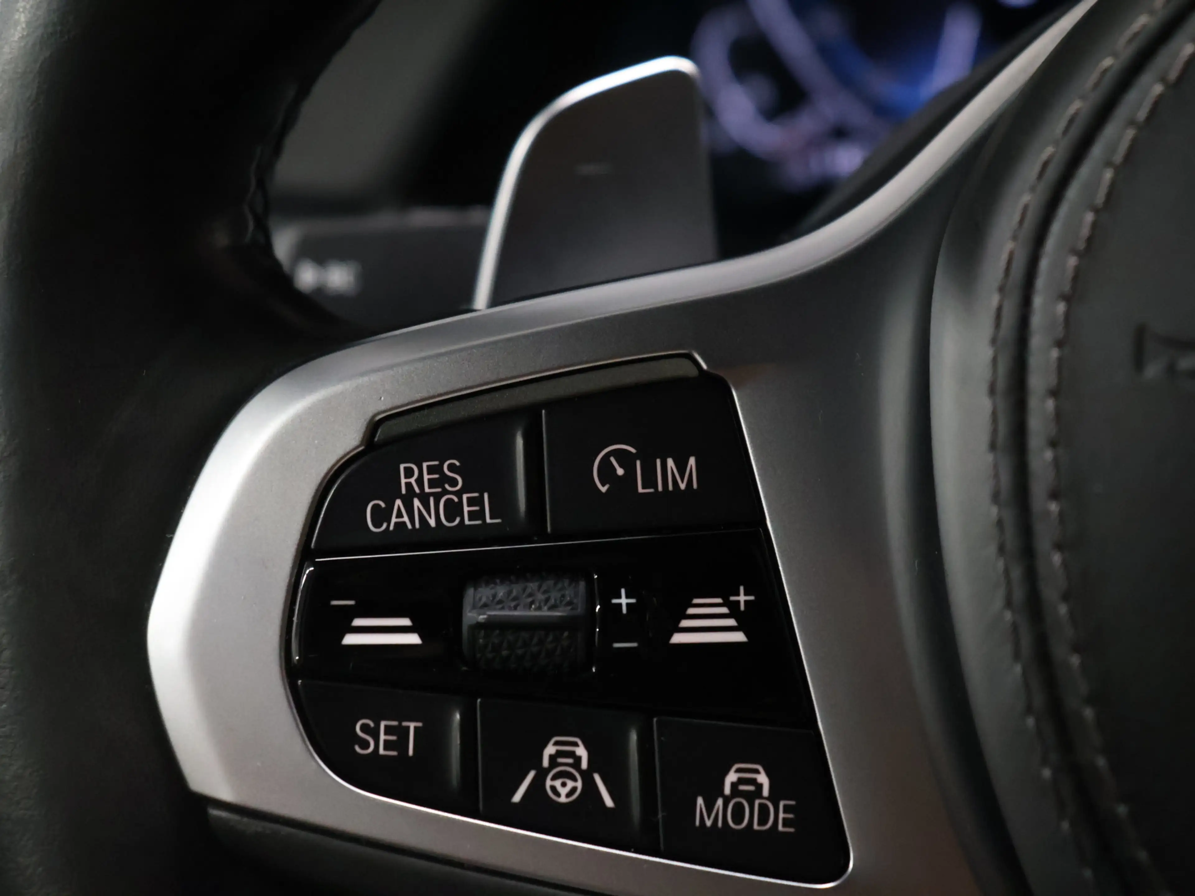 BMW X5 xDrive45e M Sport High Executive [SOH 94%, PANORAM — photo 17