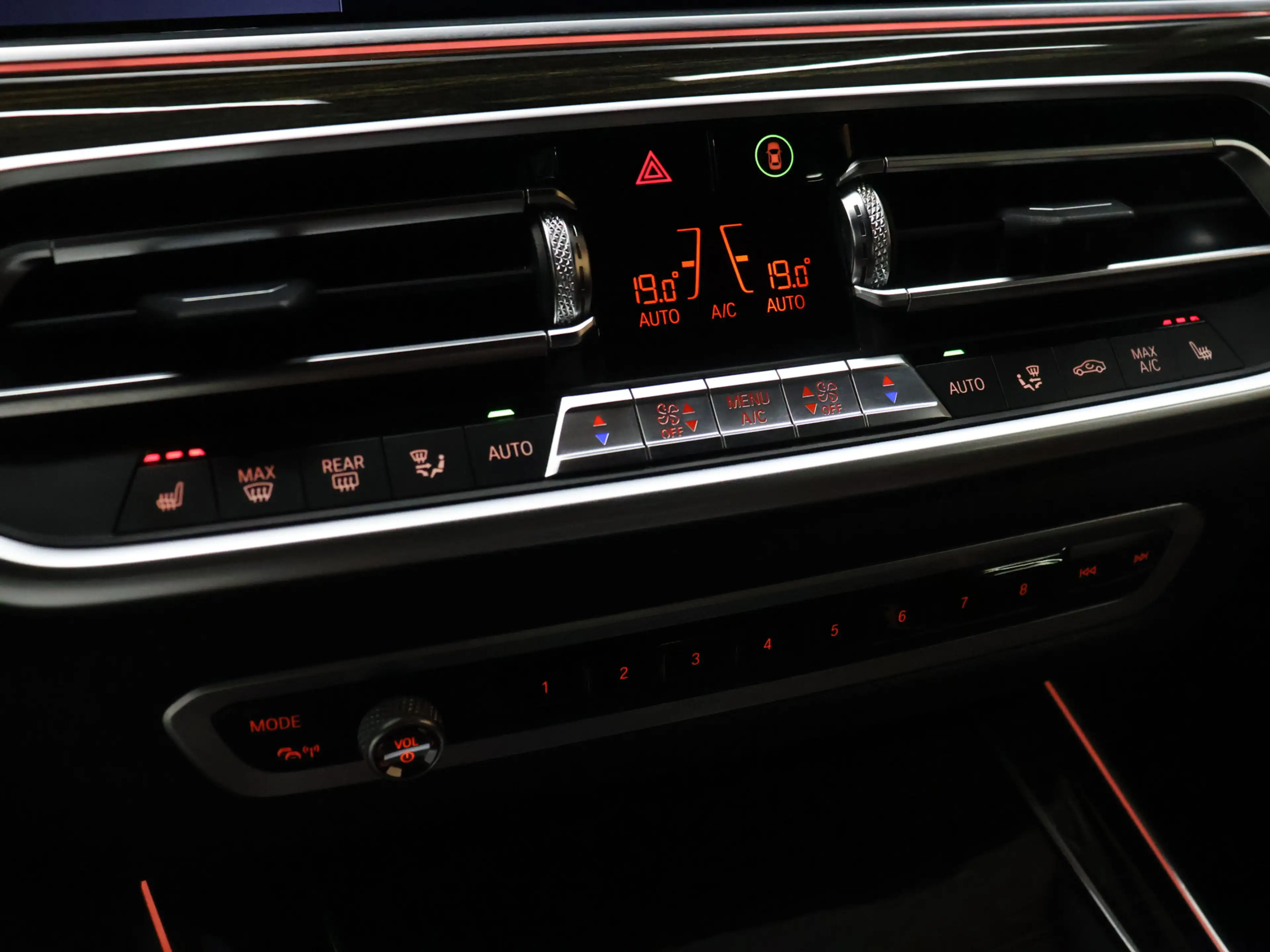 BMW X5 xDrive45e M Sport High Executive [SOH 94%, PANORAM — photo 23