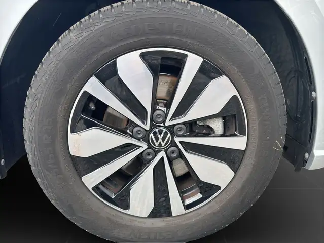 Volkswagen Polo view 7