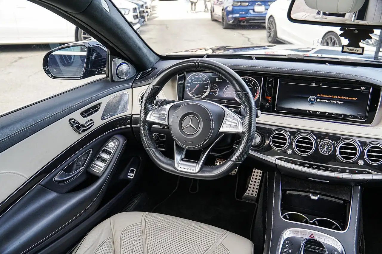 Mercedes-Benz S-Class снимка Mercedes-Benz S-Class