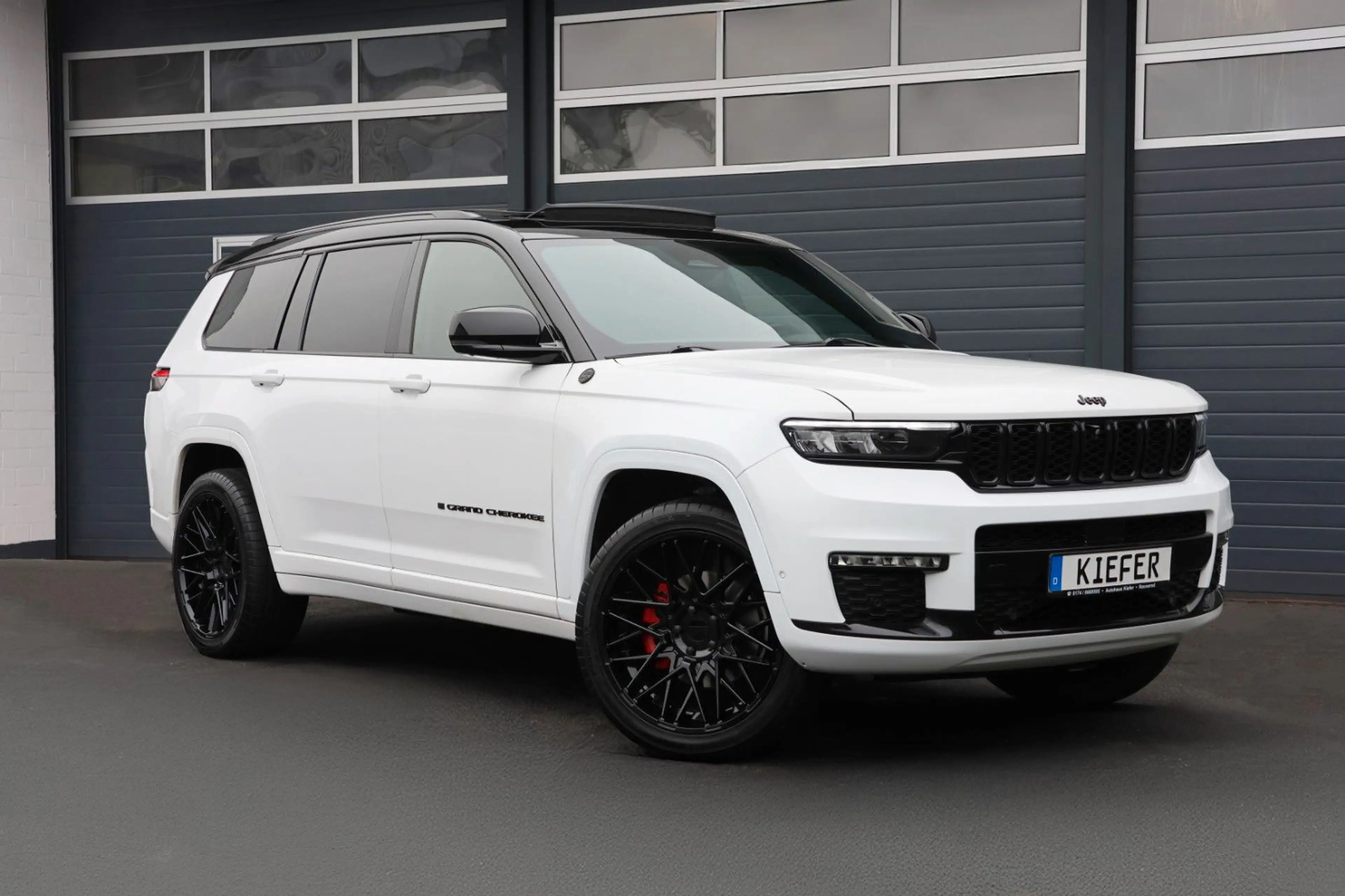 Jeep Grand Cherokee L  LIMITED 4X4/ACC/360/ALPINE/R22 — photo 3