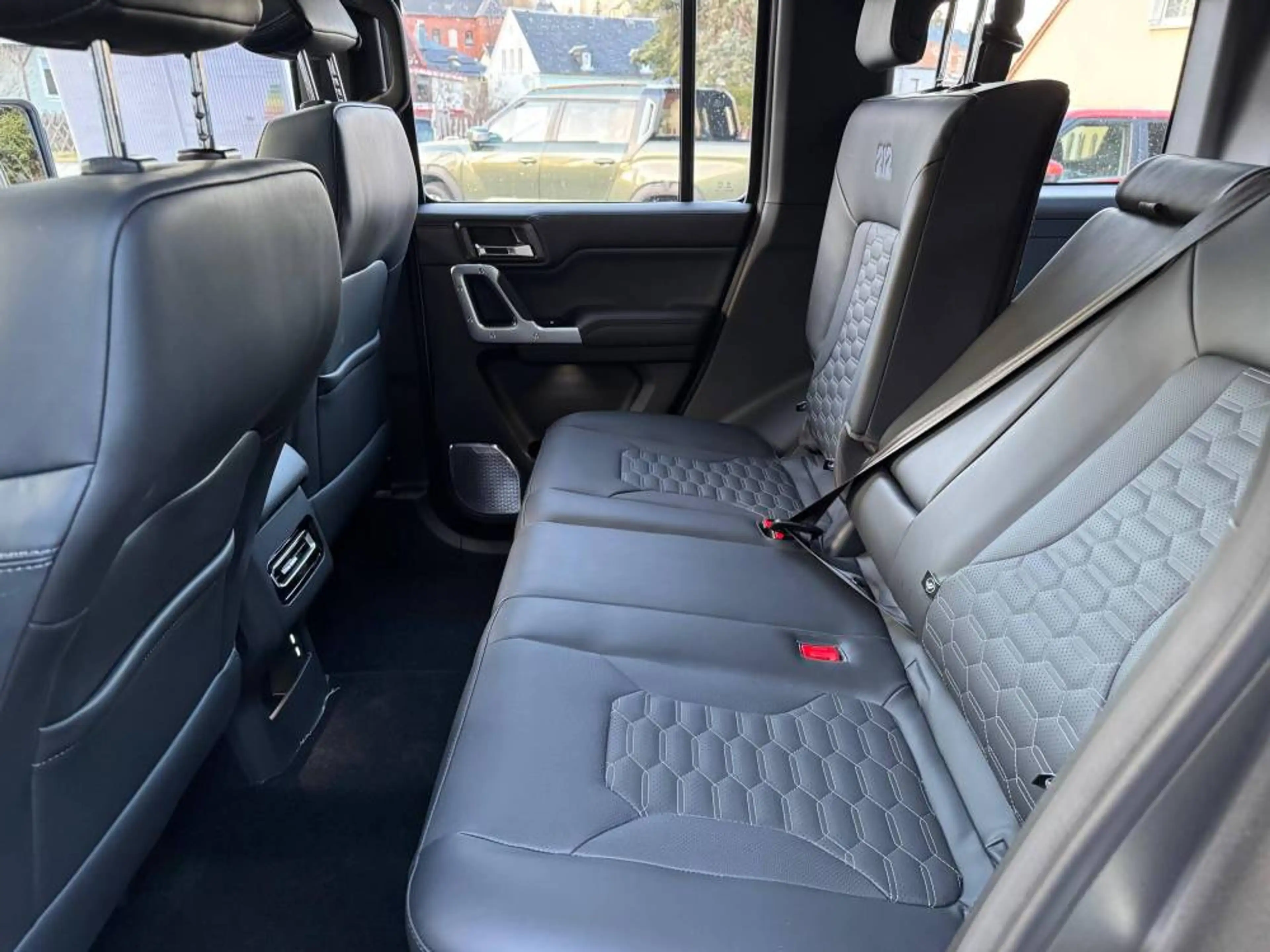 BAW 212 2.0 4x4 — photo 11
