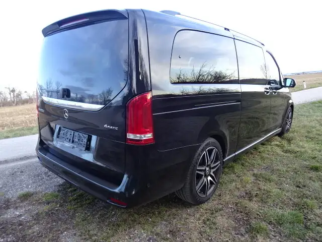Mercedes-Benz V 300 d Kombi 4MATIC lang Exclusive Aut.AMG Maybach Ansicht 4