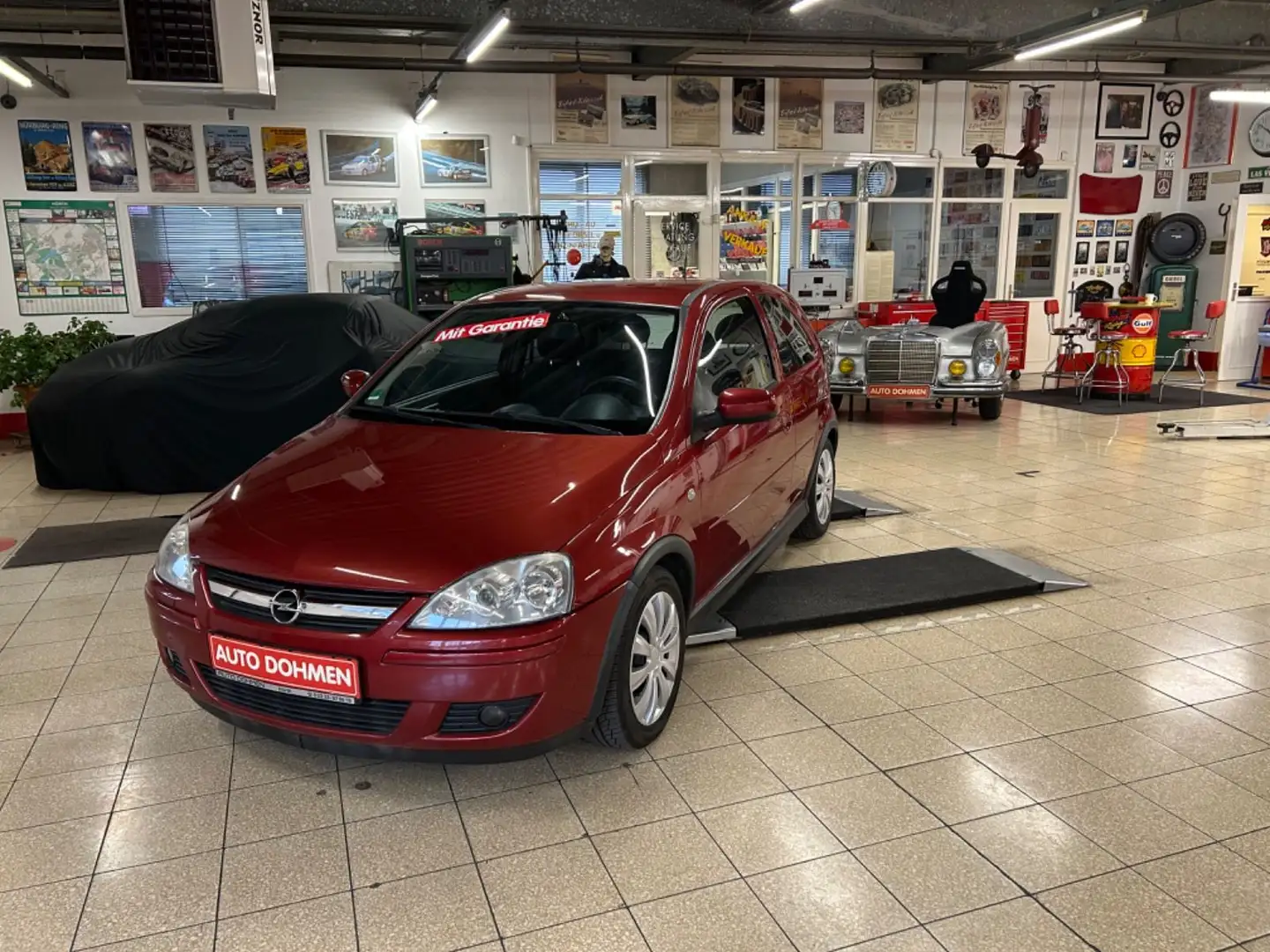 Opel Corsa C Edition mit TomTom GO Roşu - 1