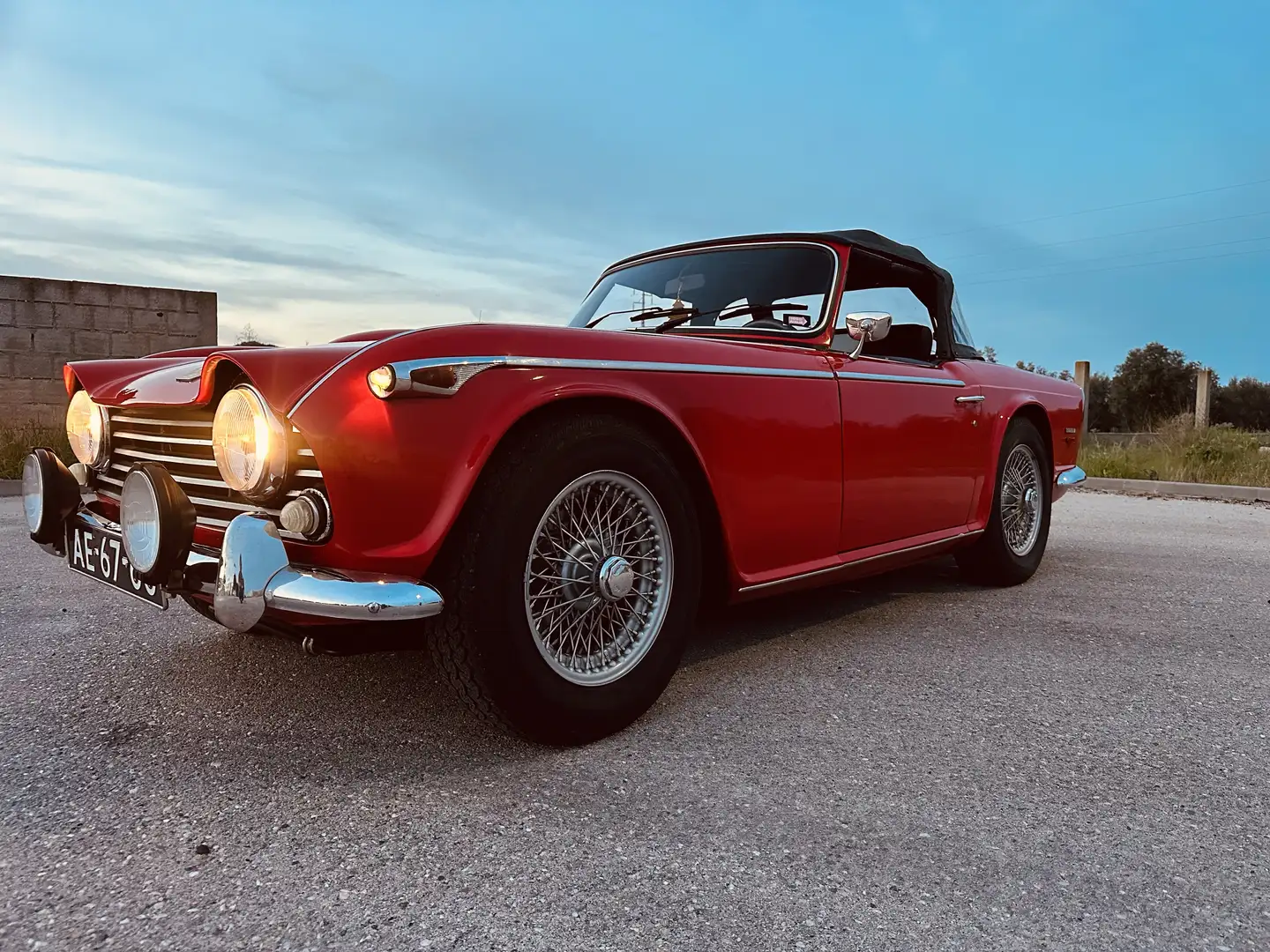 Triumph TR5 PI 2500 Rouge - 1