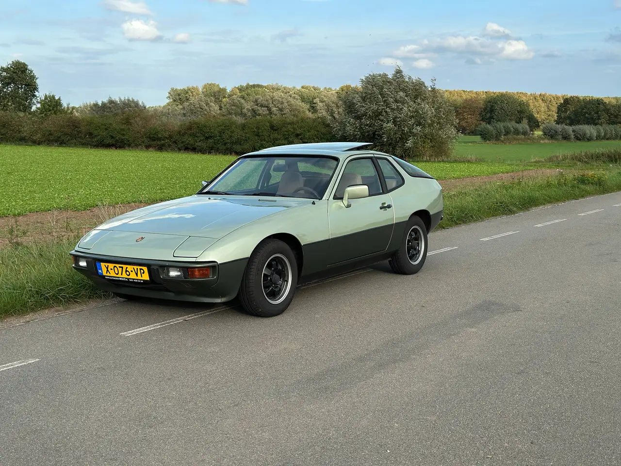 Porsche 924 2.0 Targa, foto 1