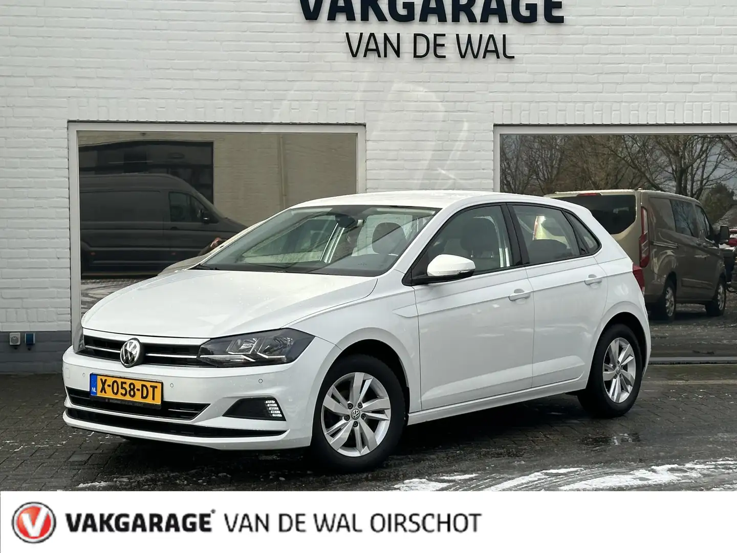 Volkswagen Polo 1.0 MPI Highline | Navigatie | Climate Control | C Wit - 1