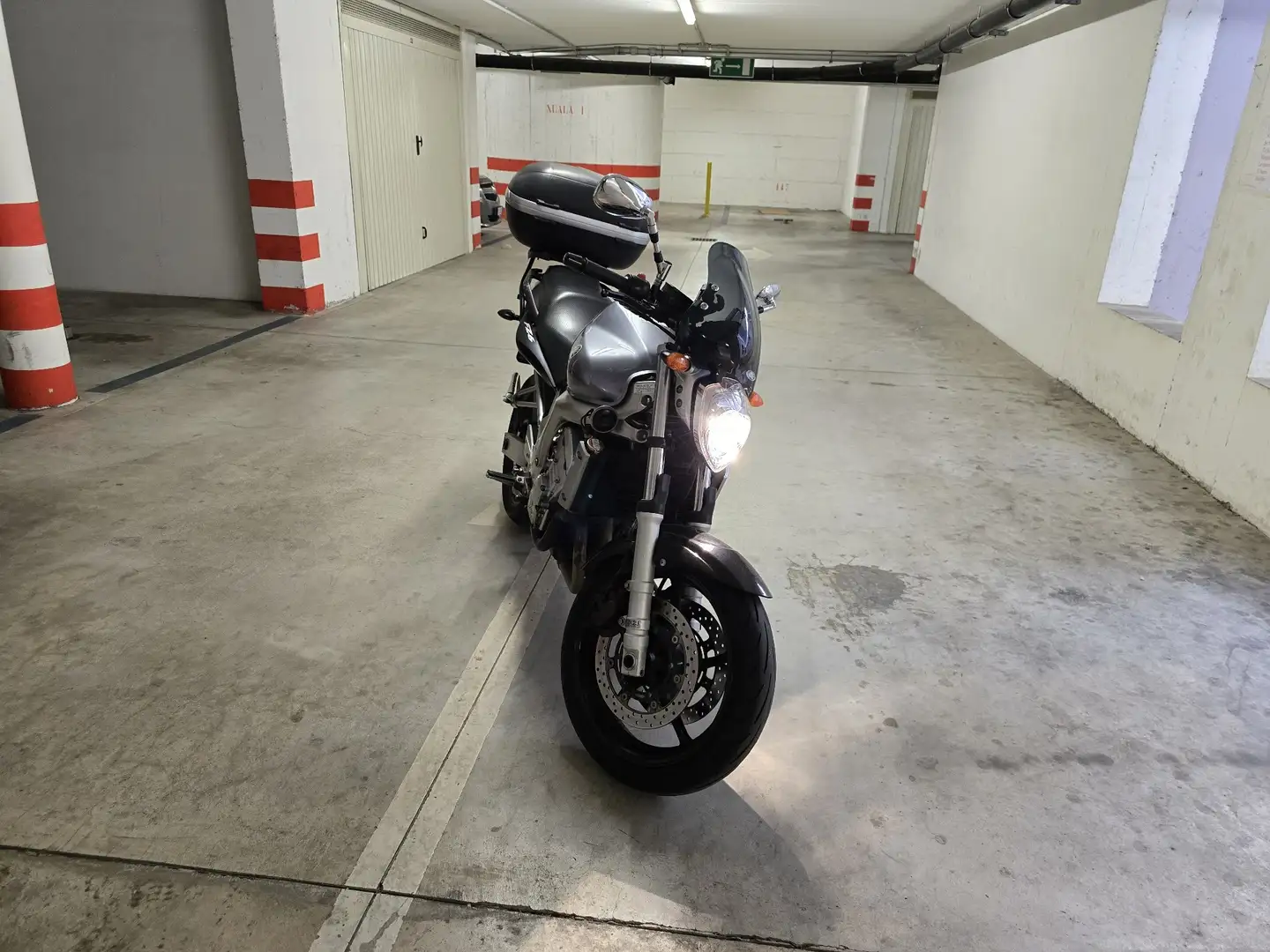 Yamaha FZ 6 Argent - 1