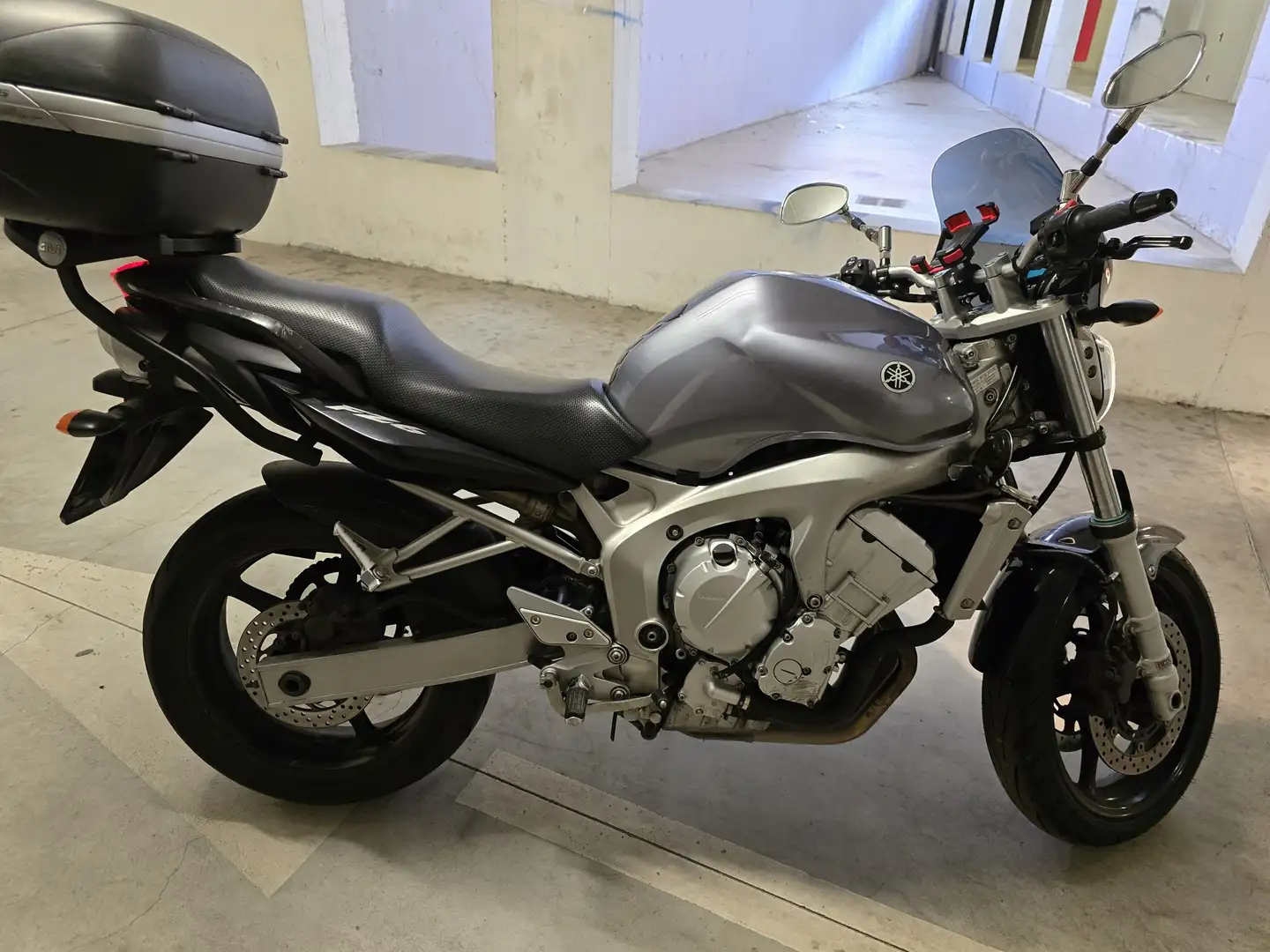 Yamaha FZ 6 Argent - 2