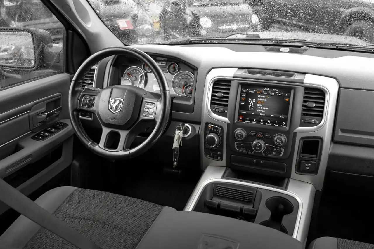 RAM 1500 снимка RAM 1500