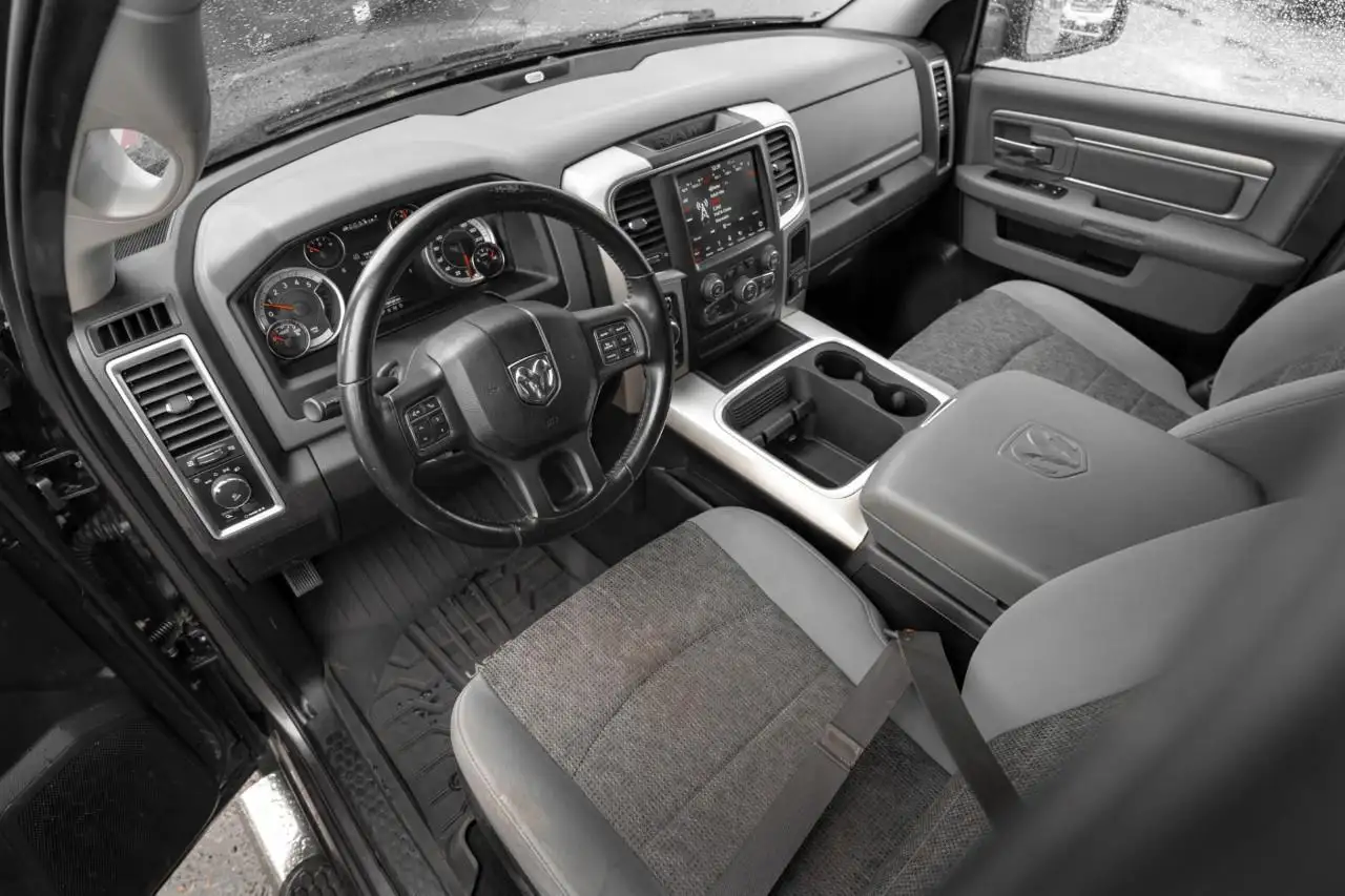 RAM 1500 снимка RAM 1500