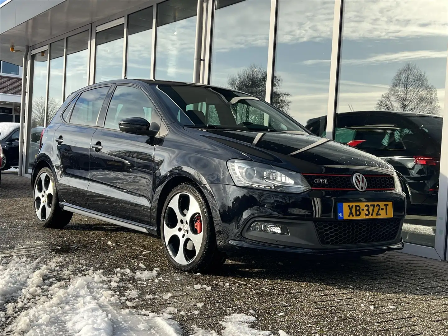 Volkswagen Polo GTI 1.4 TSI DSG / Climate control / Led / Bluetooth / Schwarz - 2