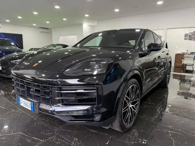 2023 Porsche Cayenne in Black for sale