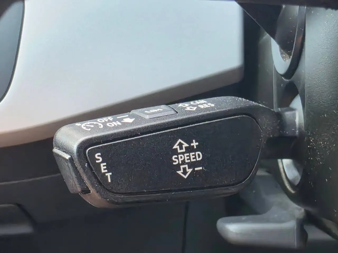 Audi A4 40 TDI advanced Automatik – Bild 25