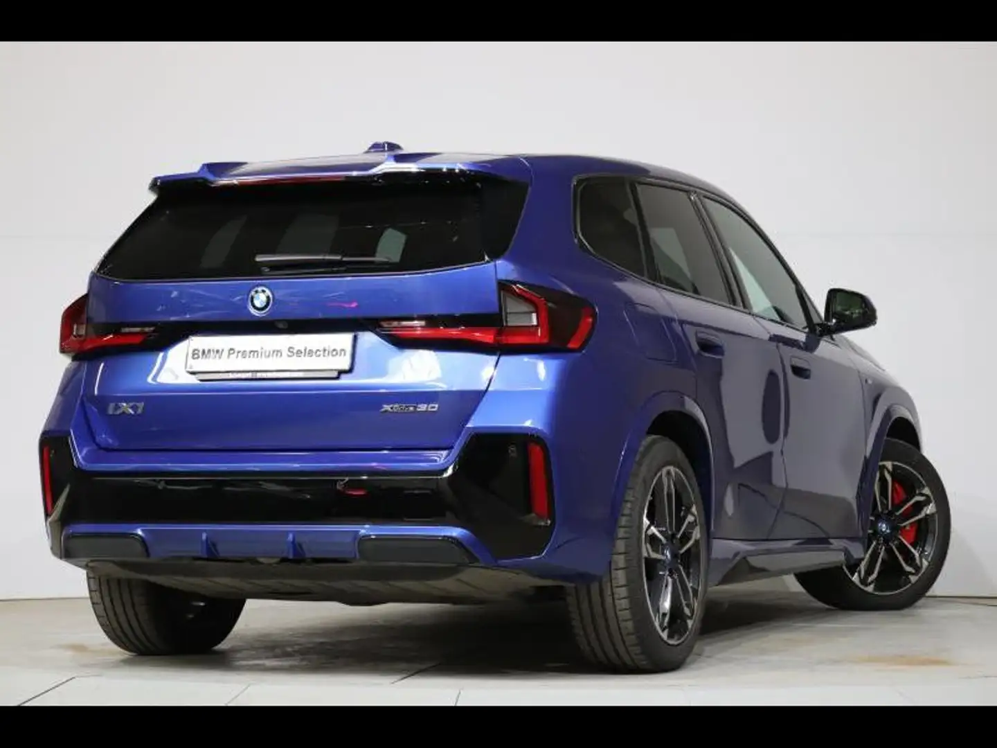 BMW iX1 xDrive30 Kit M Sport Bleu - 2