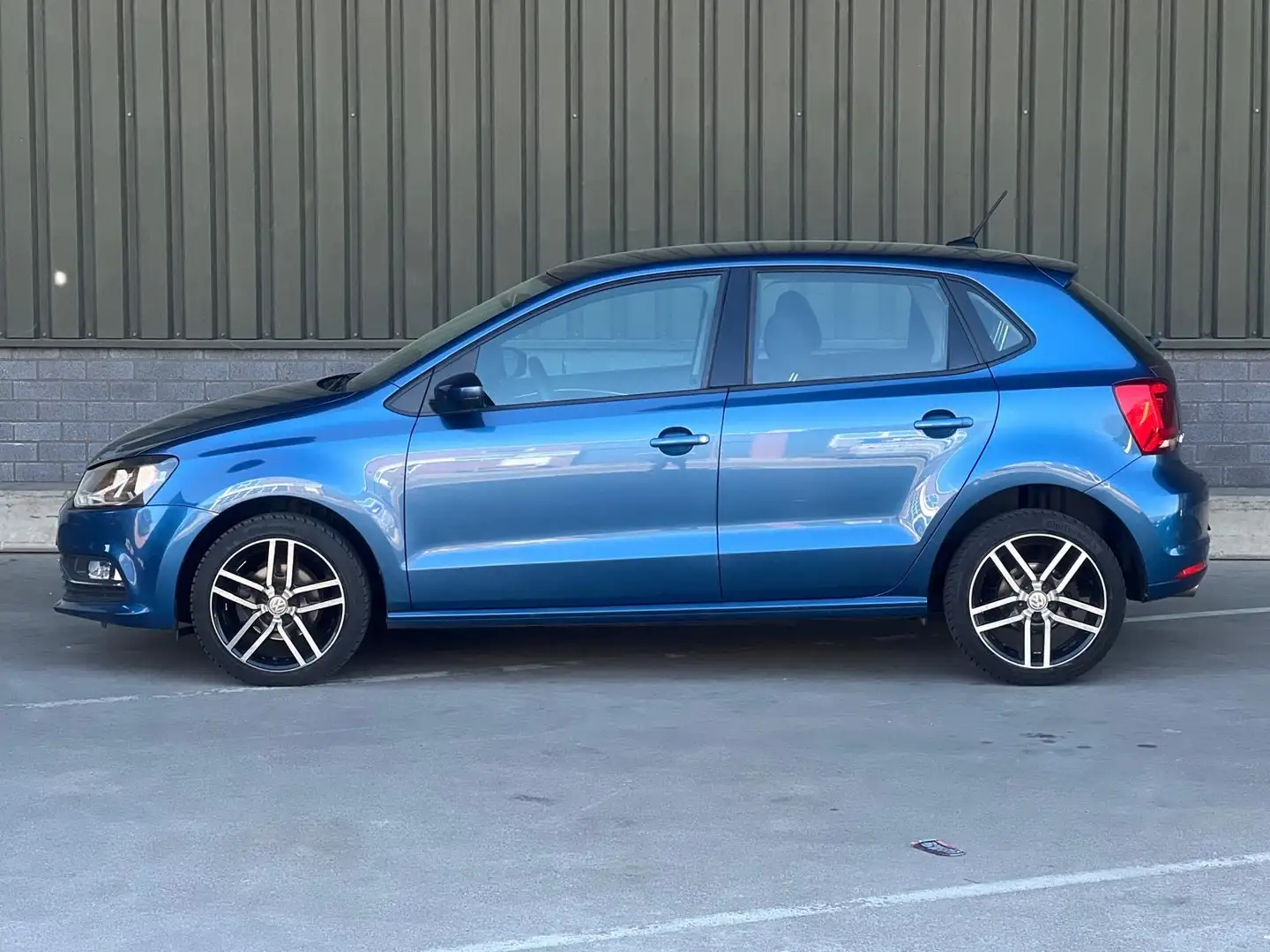 Volkswagen Polo 1.4 TDI (Blue Motion Technology) Comfortline - 2