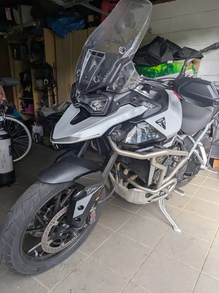 Triumph Tiger 900