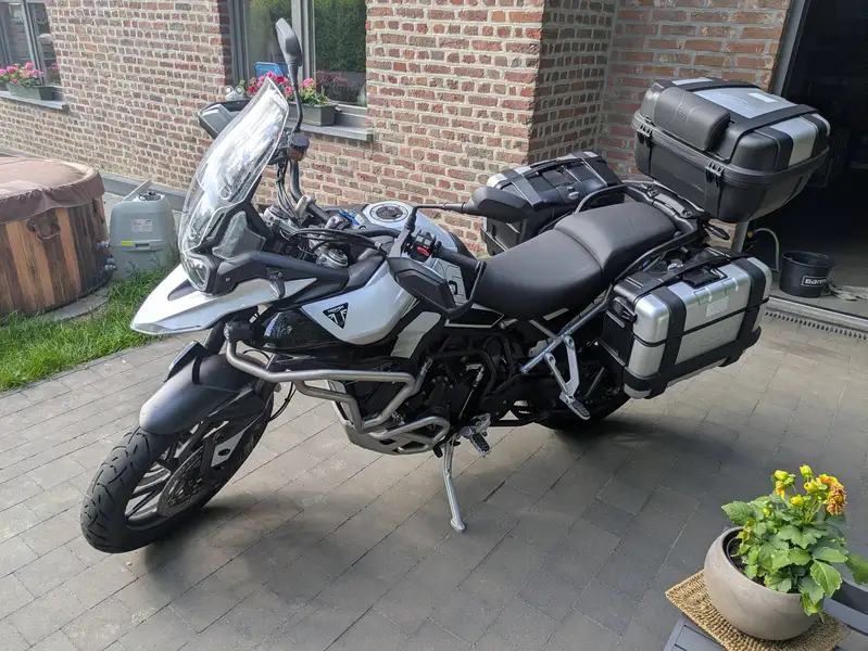 Triumph Tiger 900 - foto 7