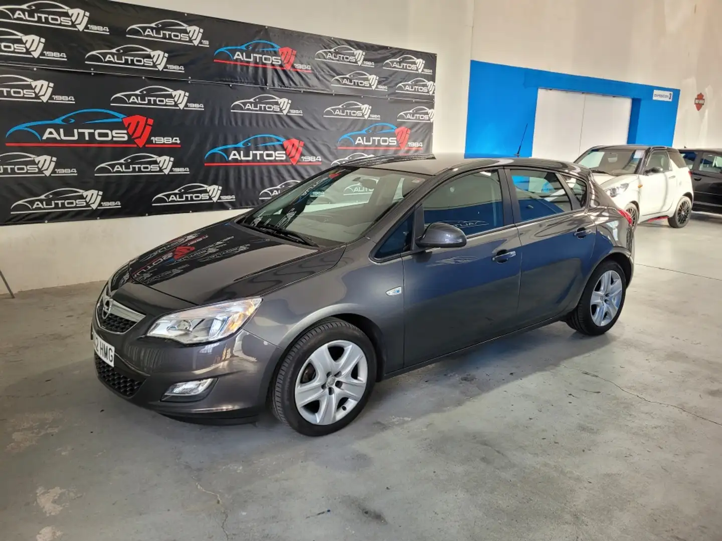 Opel Astra 1.6 Selective Brown - 2