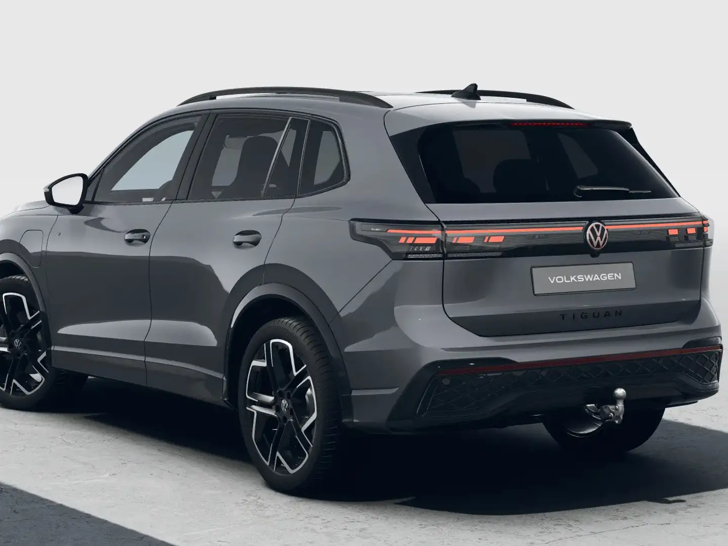 Volkswagen Tiguan R-Line-Edition 1.5 eHybrid 200 kW / 272 pk SUV 6 v Grijs - 2