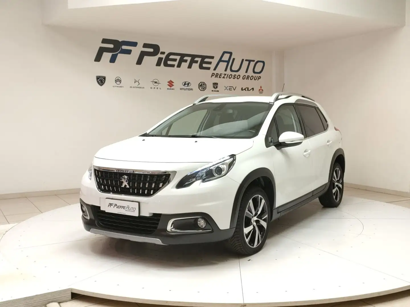 Peugeot 2008 - 2008 BlueHDi 100 S&S Allure Bianco - 1