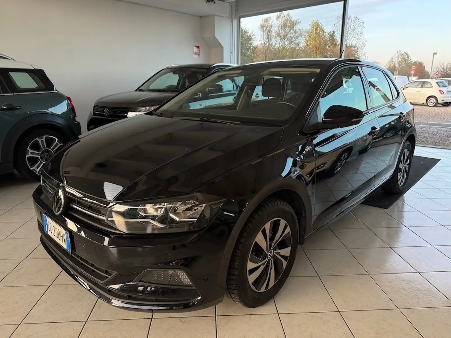 Volkswagen Polo Polo VI 2017 5p 1.0 evo Comfortline 80cv Noir - 1