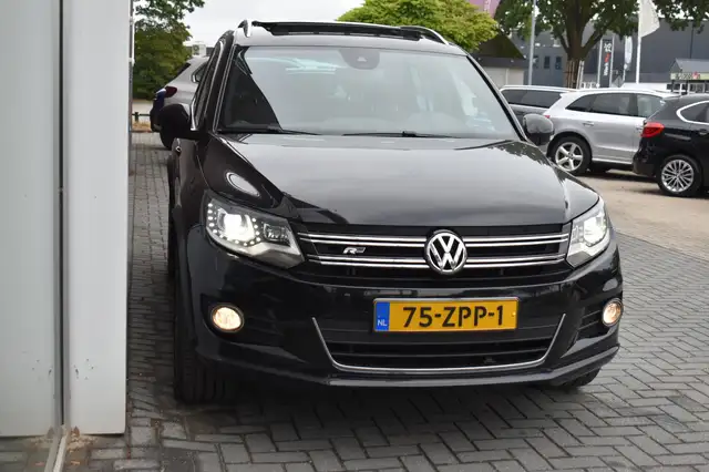 Volkswagen Tiguan view 12