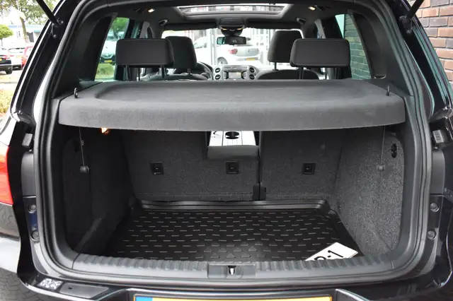 Volkswagen Tiguan view 6