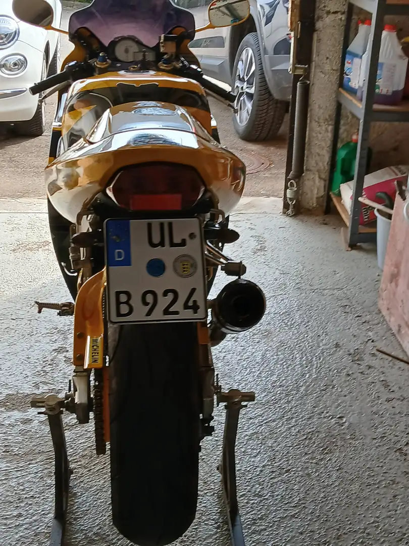 Suzuki GSR 750 Super sportler - 1