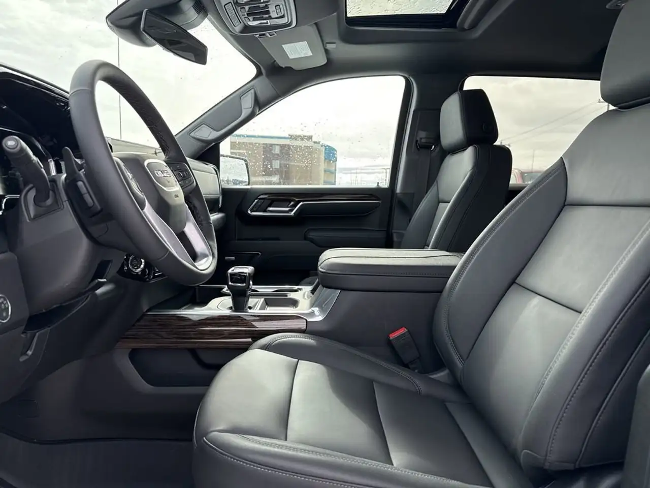 GMC Sierra 1500 снимка GMC Sierra 1500