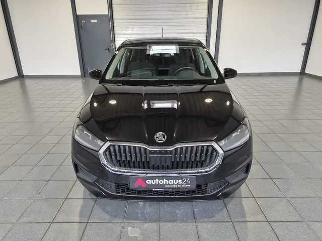 Skoda Fabia view 2