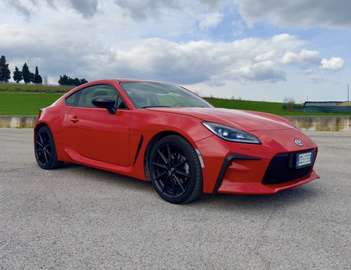 2.4 Premium Sport