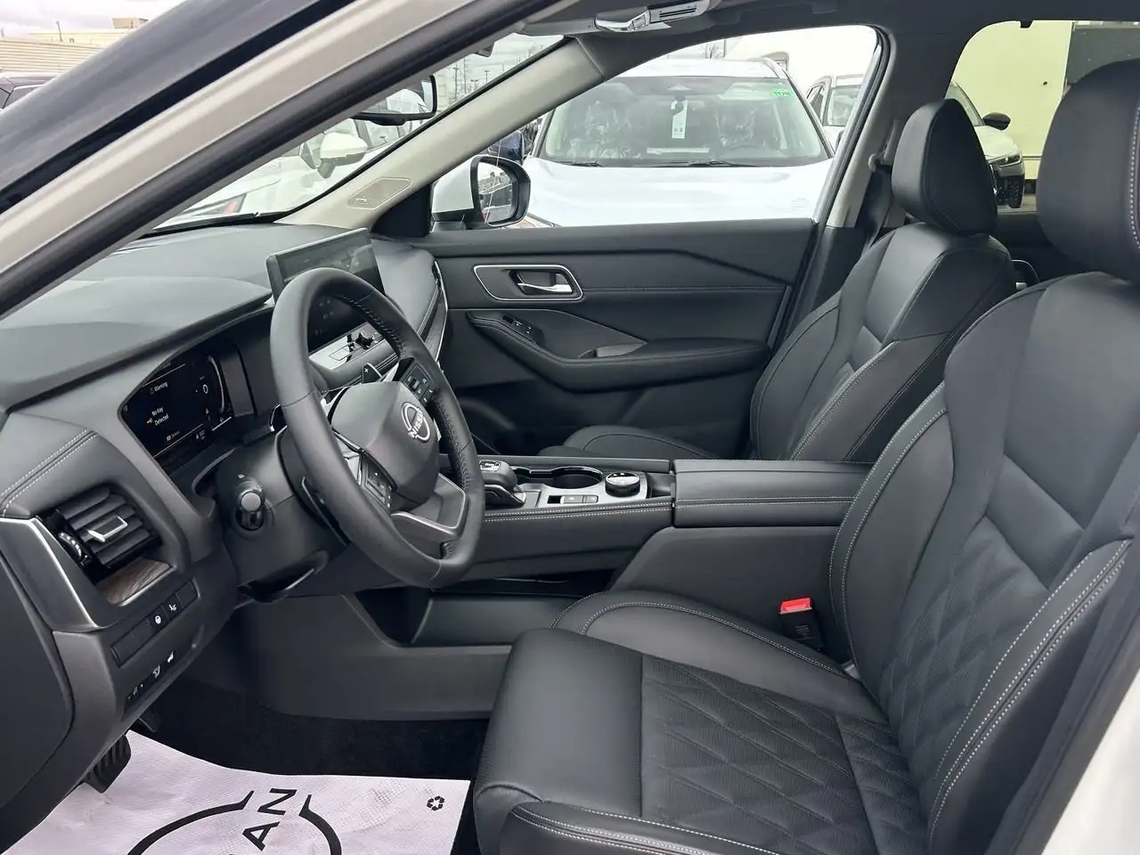 Nissan Rogue photo Nissan Rogue