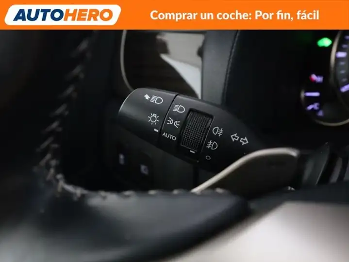 Lexus GS300 2018, foto 37