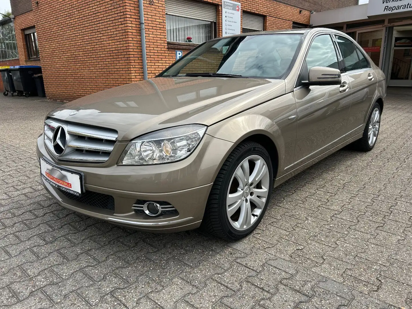 Mercedes-Benz C 200 C -Klasse Lim. C 200 Kompressor Beige - 2