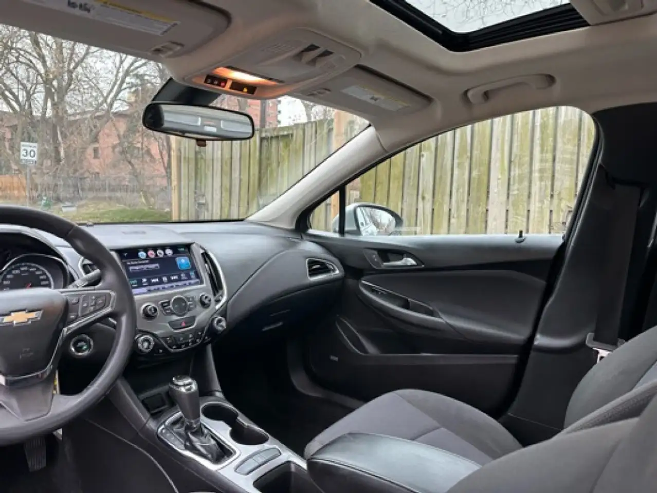 Chevrolet Cruze снимка Chevrolet Cruze