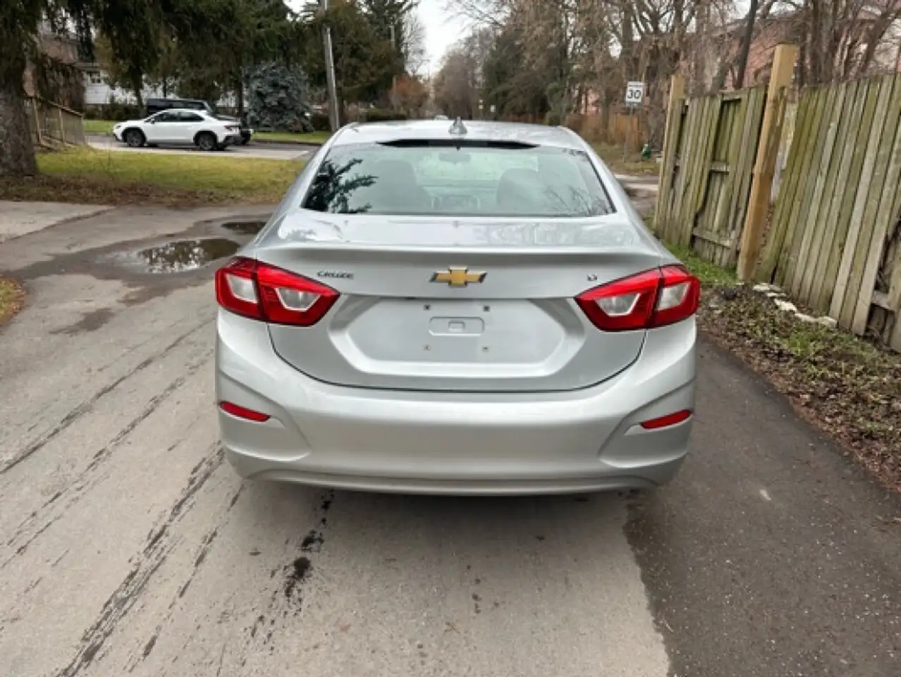 Chevrolet Cruze снимка Chevrolet Cruze