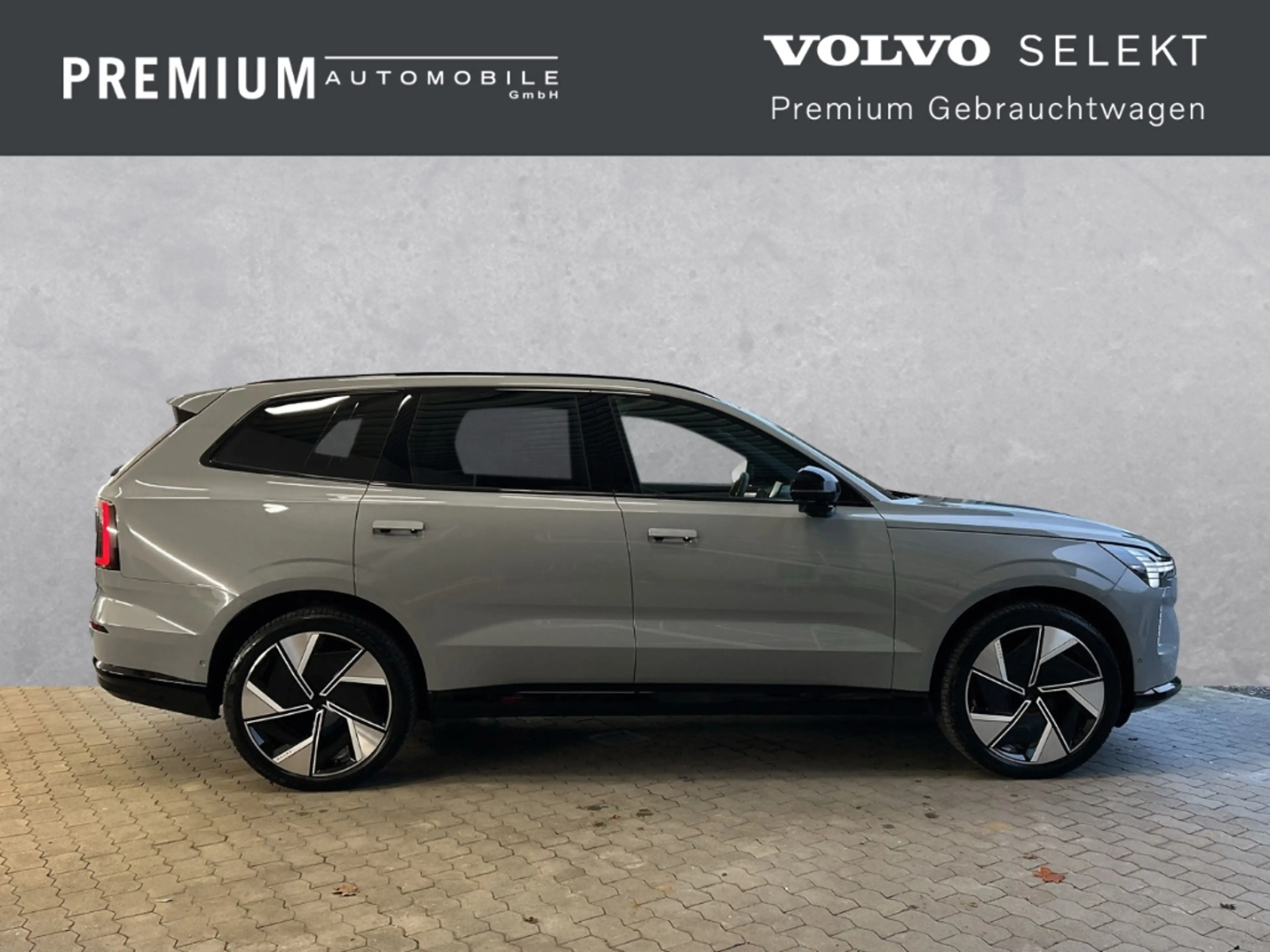 Volvo EX90 Ultra Pure Electric AWD Twin Motor 7-Sitzer B&W/Pi — photo 6