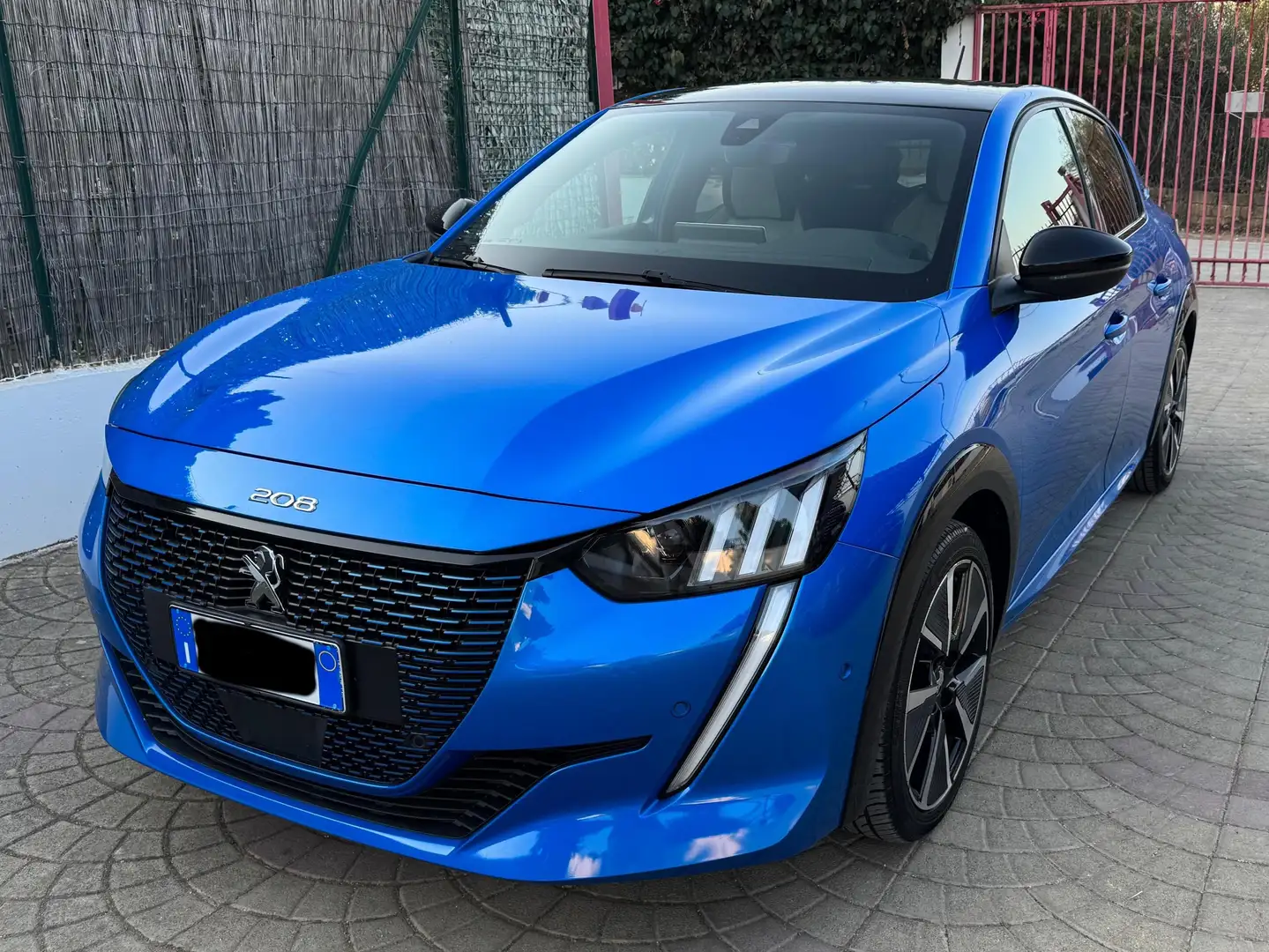 Peugeot 208 208 II 2019 e-208 GT 100kW my20 Blu/Azzurro - 1