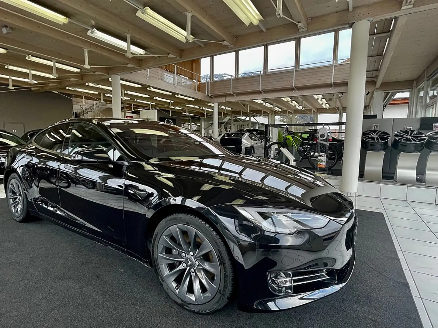 Tesla Model S 100D *MCU2* Schwarz - 2