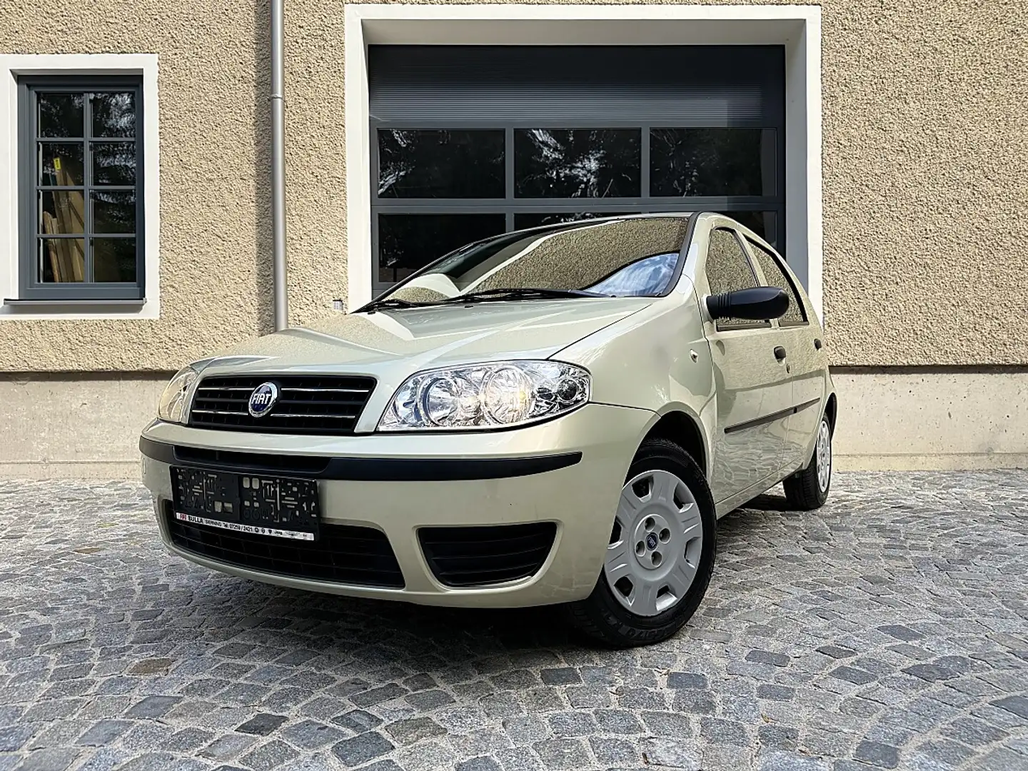 Fiat Punto 1,2 Active *Pickerl 08/27*Klima*Erstbesitz* Braun - 1