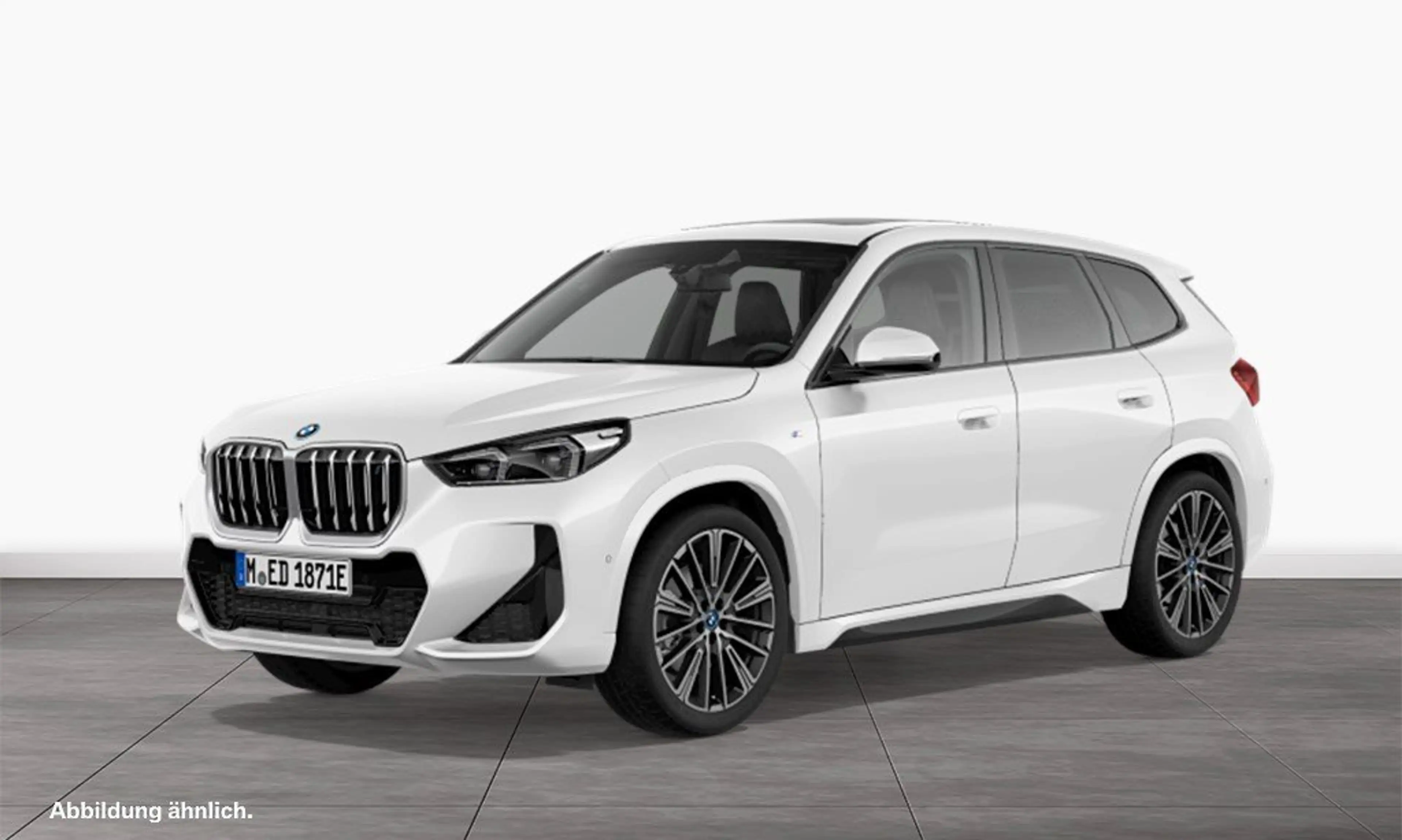 BMW iX1 xDrive30 M Sport Panorama ParkingAssistant — photo 2