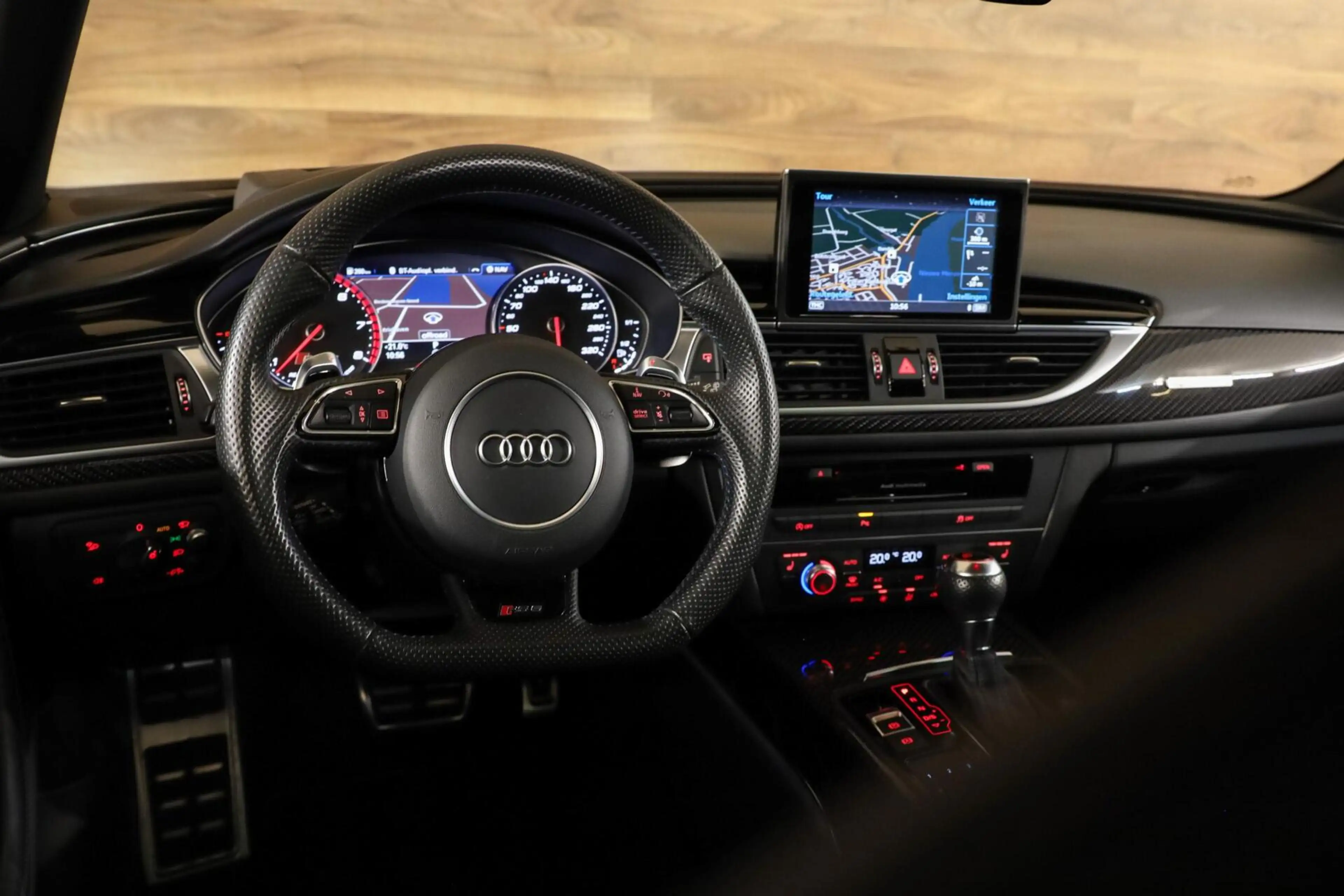 Audi RS6 Avant 4.0 TFSI RS 6 quattro performance Pro Line P — photo 25
