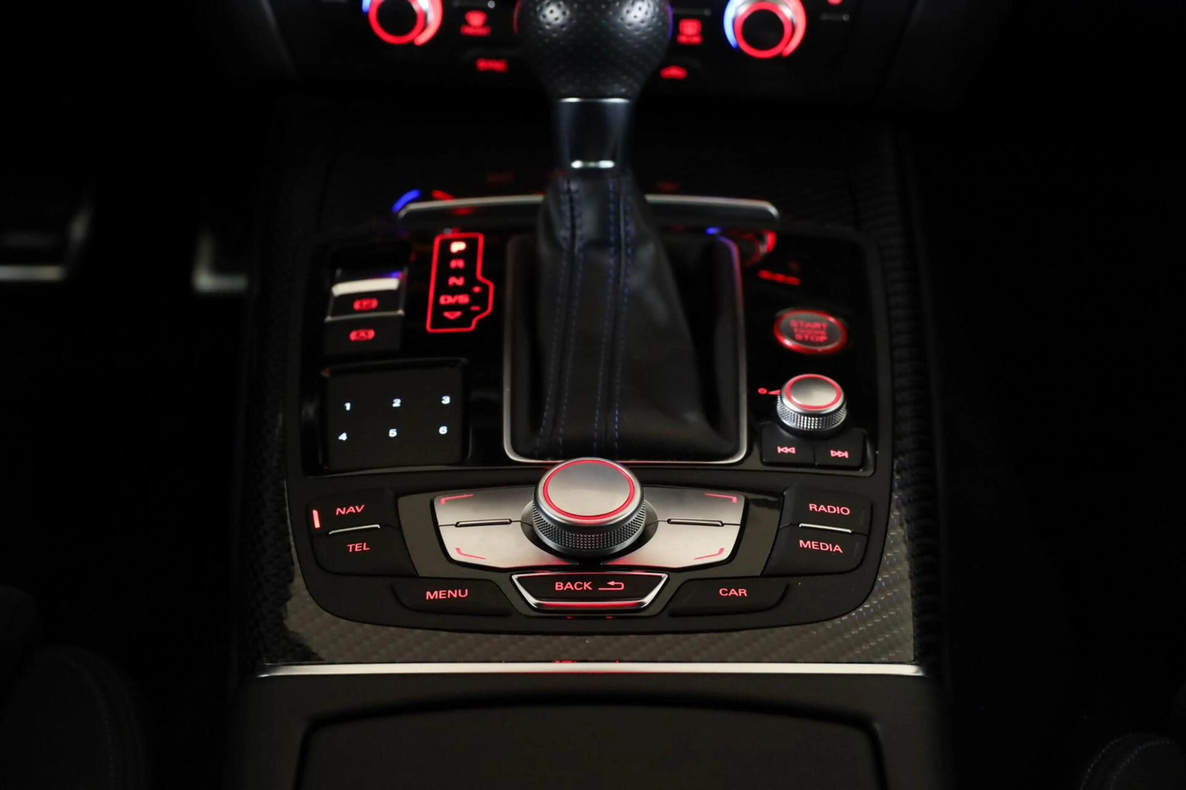 Audi RS6 Avant 4.0 TFSI RS 6 quattro performance Pro Line P — photo 27